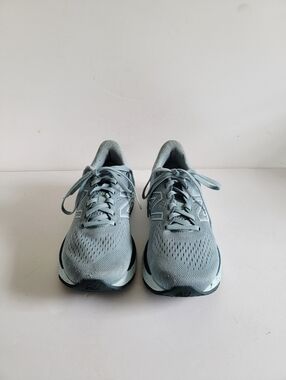 New Balance Women's Fresh Foam 880v11 Light Cyclone Virtual Sky Sneakers Trainer